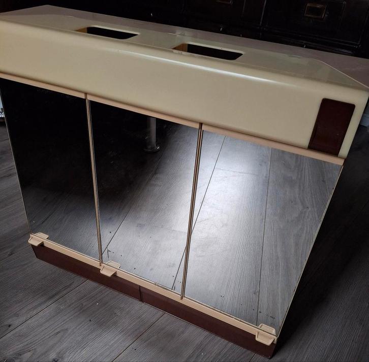 Vintage badkamer wandkastje, Antiek en Kunst, Antiek | Meubels | Kasten, Ophalen of Verzenden