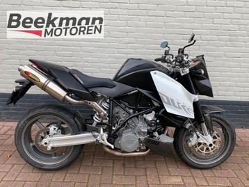 KTM 990 SUPERDUKE (bj 2008) AKRAPOVIC - Carbon 15.284KM!  beschikbaar voor biedingen