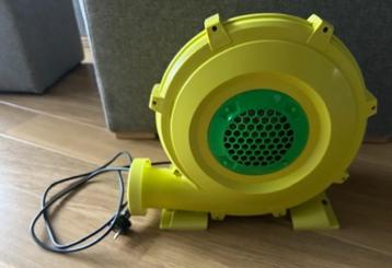 Luchtblazer voor springkussen beschikbaar voor biedingen
