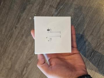 Airpods 2 headphone iphone beschikbaar voor biedingen