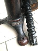 Singer kruk, Ophalen of Verzenden, In hoogte verstelbaar, Zo goed als nieuw, Hout