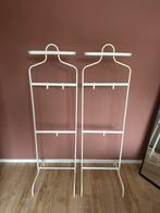 Twee witte dressboys MULIG (#ikea #dressboy #kledingrek), Ophalen, Zo goed als nieuw