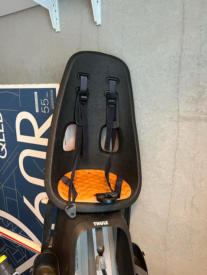 Thule Fietsstoeltje - Te klein!, Fietsen en Brommers, Fietsaccessoires | Fietsstoeltjes, Gebruikt, Achterzitje, 9 t/m 18 kg, Voetsteuntjes