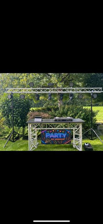 Geluidsinstallatie / speakers  / licht / overige  VERHUUR! beschikbaar voor biedingen