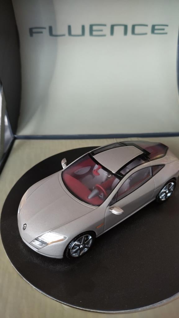 Renault Fluence Concept 1:43 Norev Pol, Avenue Bohlen 70 72 Vaulx en Velin France, Auto, Verzenden, Nieuw