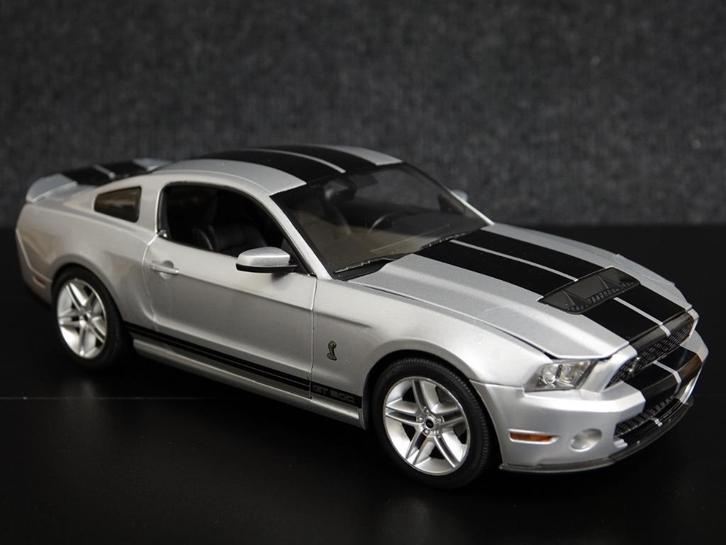 Greenlight 1:18 2011 Shelby GT500 zilvergrijs-zwart, Hobby en Vrije tijd, Modelauto's | 1:18, Nieuw, Overige merken, Ophalen of Verzenden