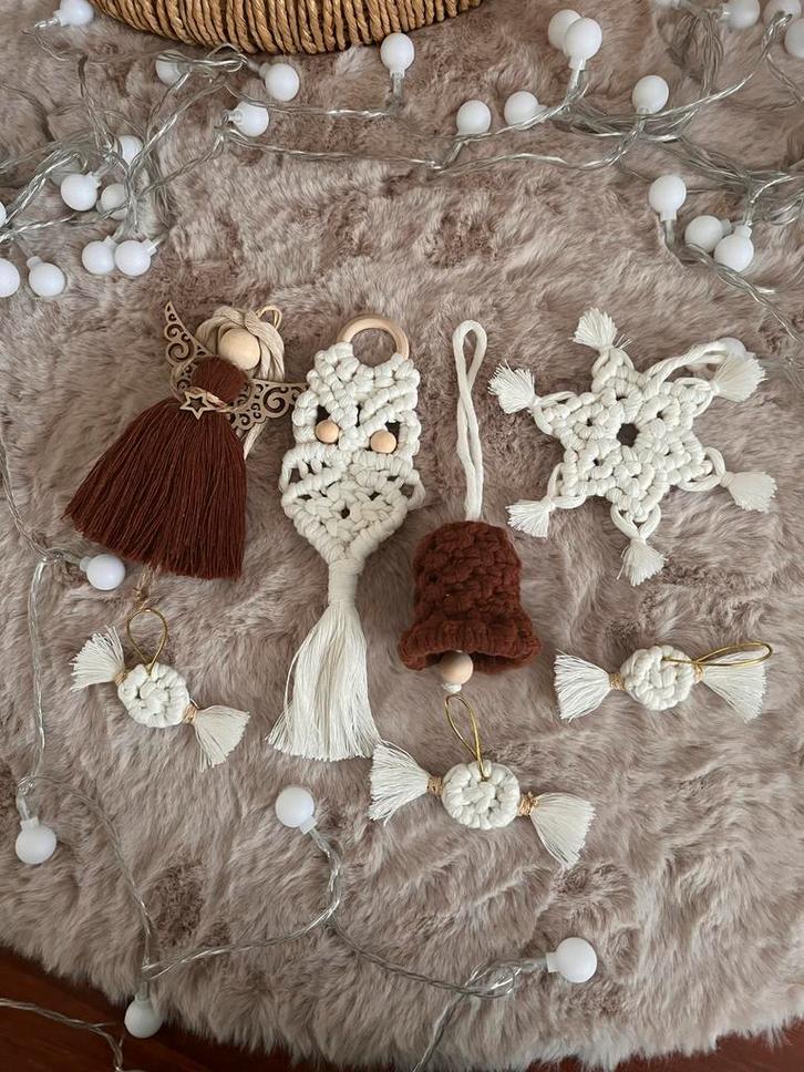 Handgemaakte Macramé Kerstversiering Set, Huis en Inrichting, Woonaccessoires | Krantenbakken en Lectuurbakken, Nieuw, Ophalen of Verzenden