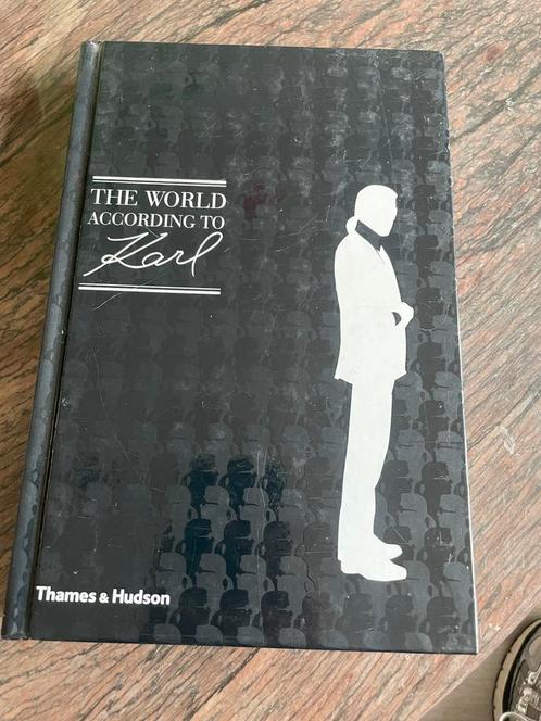 The World According to Karl – Karl Lagerfeld citatenboek, Boeken, Mode, Gelezen, Couturiers, Ophalen of Verzenden
