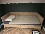 Steigerhouten bed, Ophalen, 85 tot 100 cm, Zo goed als nieuw, Matras