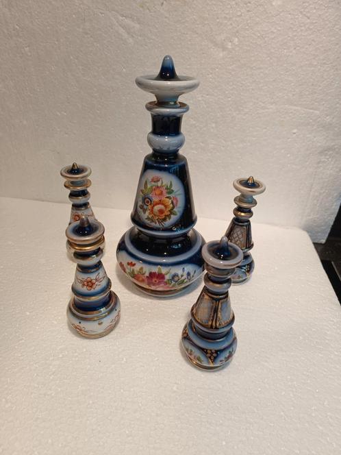 ANTIEKE BAYEUX PORCELEINEN PARFUM FLESJES, Antiek en Kunst, Antiek | Keramiek en Aardewerk, Ophalen