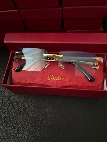 Cartier zonnebril  beschikbaar voor biedingen