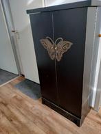 Mooi en uniek zwart houten kast te koop., Ophalen, Gebruikt