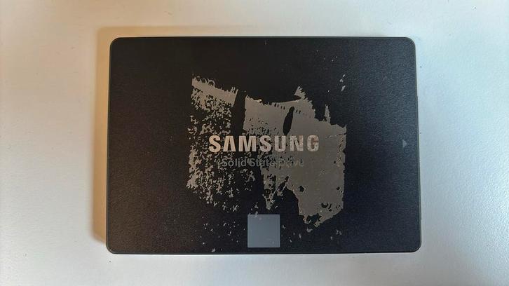 Samsung 860 EVO 500GB, Computers en Software, Harde schijven, Refurbished, Desktop, Intern, SSD, SATA, Ophalen of Verzenden