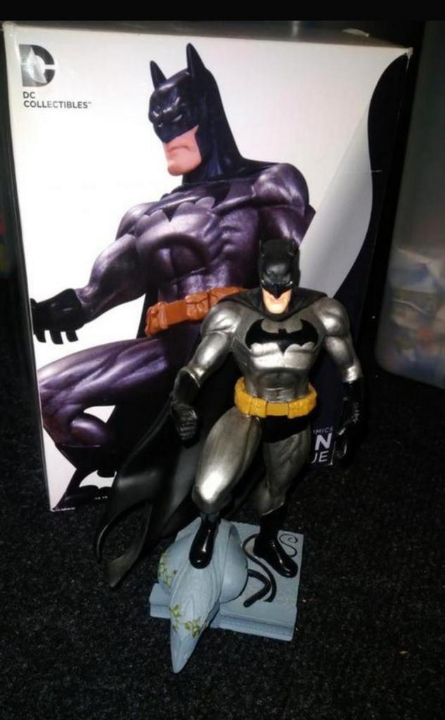 DC Collectibles: Batman Statue, Verzamelen, Poppetjes en Figuurtjes, Zo goed als nieuw, Ophalen of Verzenden