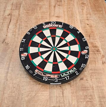 Unicorn Eclipse Ultra Dartbord – Gebruikt beschikbaar voor biedingen