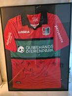 :
Gesigneerd NEC Nijmegen shirt – ingelijst, Maat XL, Ophalen of Verzenden, Nieuw, Shirt