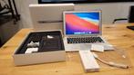 Macbook Air 13 inch i5 + VGA Ad. COMPLEET + ZEER NETTE STAAT, Ophalen, Zo goed als nieuw, 13 inch, Minder dan 2 Ghz