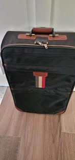 Merk Lark koffer met 2 wieltjes., Ophalen, Gebruikt, Zacht kunststof, Wieltjes