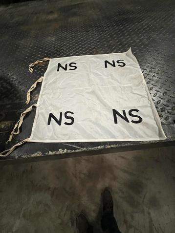 Vlag van de NS beschikbaar voor biedingen