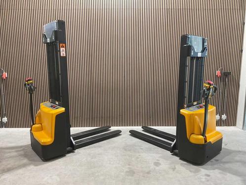 Elektrische stapelaar in 3,5 M en 3,0M ! Aanbieding ‼️, Doe-het-zelf en Verbouw, Palletwagens en Pompwagens, Nieuw, Ophalen