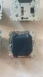 Merten Schneider Electic Meg5170 Universal Dimmer Spaar/Led, Ophalen of Verzenden, Zo goed als nieuw