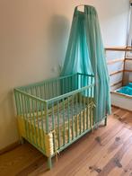 Kinderbedje met hemeltje, bedbumper en beddengoed., Kinderen en Baby's, Ophalen, Zo goed als nieuw, Jongetje of Meisje