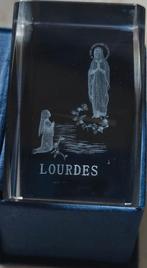 725 Mooie afbeelding van Lourdes in Kristallen blok, Ophalen of Verzenden, Zo goed als nieuw, Beeld(je), Christendom | Katholiek
