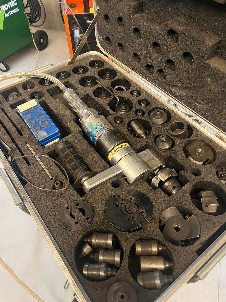 NIEUWSTAAT BEVELMACHINE VOOR LEIDINGWERK COMPLETE SET!!!!!!!, Doe-het-zelf en Verbouw, Gereedschap | Lasapparaten, Zo goed als nieuw