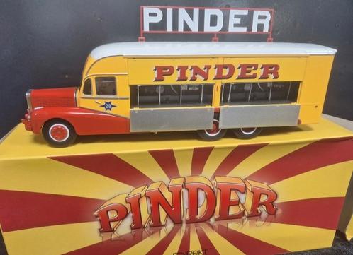 Grote metalen circus pinder vrachtwagen in doos, Hobby en Vrije tijd, Modelauto's | 1:43, Zo goed als nieuw, Bus of Vrachtwagen