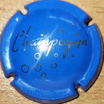 Champagnecapsule van VIGNERONS blauw & zilver nr.611 beschikbaar voor biedingen