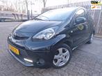 Toyota Aygo 1.0 VVT-i Aspiration/ 2e eigenaar/airco/nap/5 du, Voorwielaandrijving, Euro 5, Gebruikt, 4 stoelen