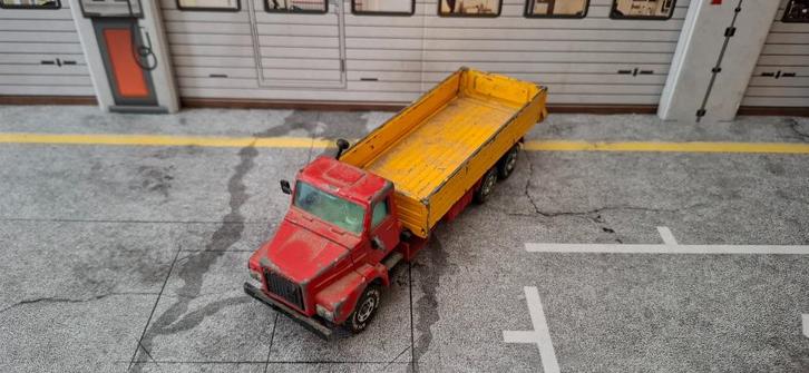 siku volvo 12 turbo 6, Hobby en Vrije tijd, Modelauto's | 1:50, Zo goed als nieuw, Bus of Vrachtwagen, SIKU, Ophalen of Verzenden