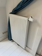 Radiatoren met digitale thermostaat knop, Ophalen, 30 tot 80 cm, Radiator, Zo goed als nieuw