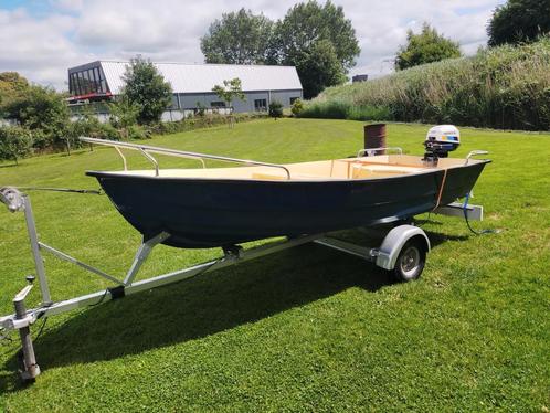 Mooie ruime toer / visboot 3,7m complete set, Watersport en Boten, Vis- en Consoleboten, Zo goed als nieuw, Tot 10 pk, 3 tot 6 meter