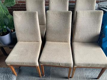 6 eetkamerstoelen kersenhout en stof beschikbaar voor biedingen