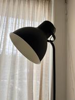 Ikea vloerlamp Hektar, Huis en Inrichting, Lampen | Wandlampen, Ophalen, Zo goed als nieuw, Metaal, Ikea