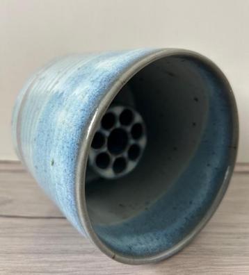 Taizé Pottery bloemsteker vaas keramiek 1990's  beschikbaar voor biedingen