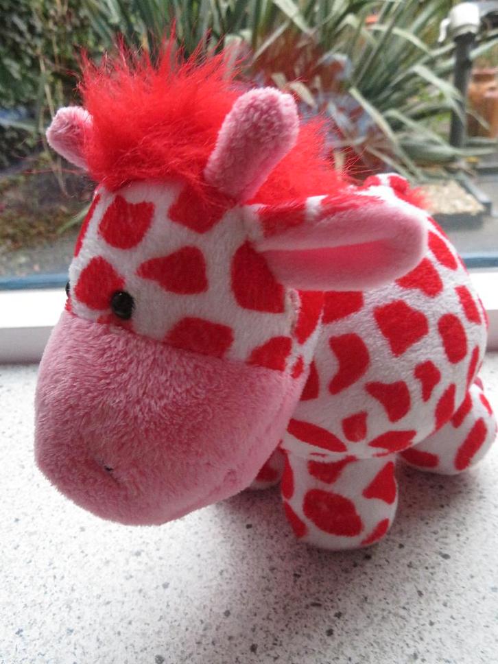 Koe of giraffe roze rood wit velours merk Russ Berrie, Kinderen en Baby's, Speelgoed | Knuffels en Pluche, Zo goed als nieuw, Koe