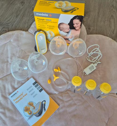 Medela Freestyle Hands-Free borstkolf, Kinderen en Baby's, Babyvoeding en Toebehoren, Zo goed als nieuw, Borstkolf, Ophalen