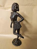 Bronzen danseres, 30 cm hoog., Antiek en Kunst, Verzenden