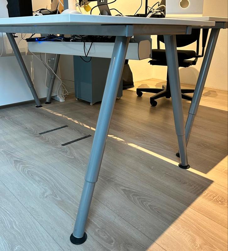 Te Koop!! Metalen kabelgoot voor bureau, Diversen, Bureau-accessoires, Zo goed als nieuw, Ophalen