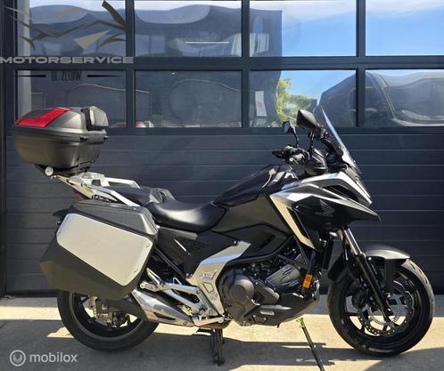 Honda NC750X DCT ABS VOL OPTIE! Bj 2022, Motoren, Motoren | Honda, Bedrijf, Toermotor, meer dan 35 kW, ABS, Handvatverwarming