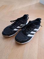Adidas Zaalschoenen Maat 39 1/3, Ophalen of Verzenden, Gebruikt, Schoenen
