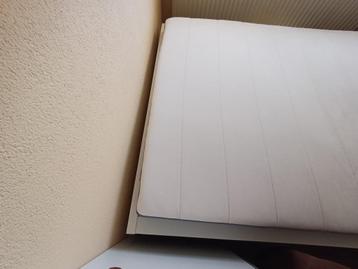 Ikea bed 140x200 - afbeelding 5