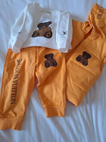 baby/ kinder kleding 3 delig / louis vuitton /
 beschikbaar voor biedingen