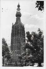 Q303 oude ansichtkaart hilvarenbeek vrijthof met toren, Verzenden, Gelopen
