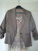 Leuk jasje met top army groen 38/40, Kleding | Dames, Jasjes, Kostuums en Pakken, Ophalen of Verzenden, Gedragen, Maat 38/40 (M)