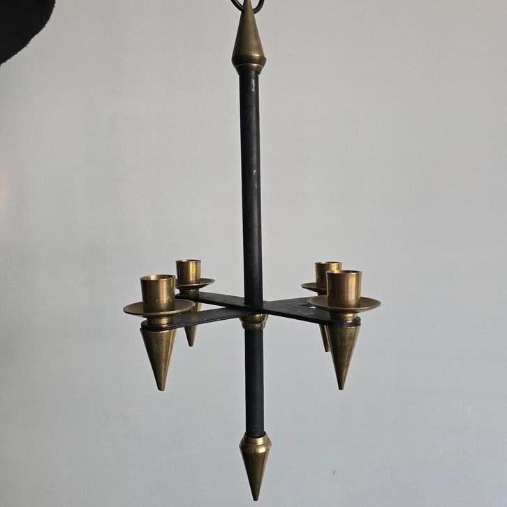 Hangende kandelaar met brons, door designer Gio Ponti, Antiek en Kunst, Antiek | Kandelaars, Koper of Brons, Ophalen of Verzenden