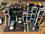 Lego politiebureau 7498, Kinderen en Baby's, Speelgoed | Duplo en Lego, Ophalen of Verzenden, Gebruikt, Complete set, Lego
