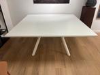 Mooie vierkante (werk/vergader) tafel 160x160, Ophalen, Gebruikt